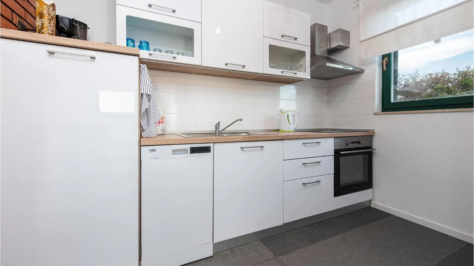 Lovely Home In Mandre With Kitchen Croatia